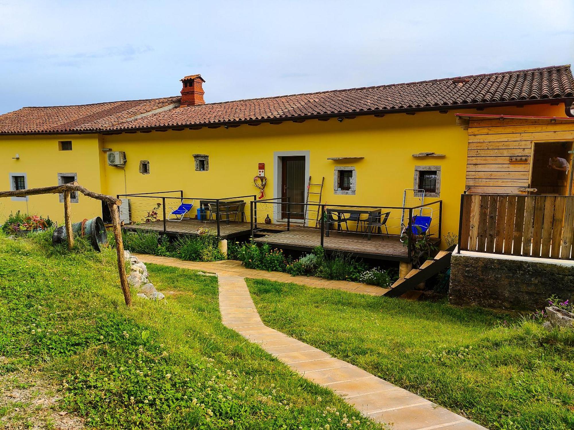 Homestead Zavadlal - Domacija Zavadlal Komen Exterior foto